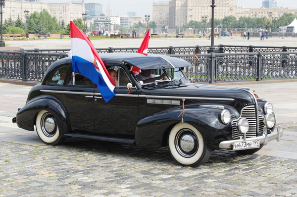 Легковой автомобиль «Buick Eight»