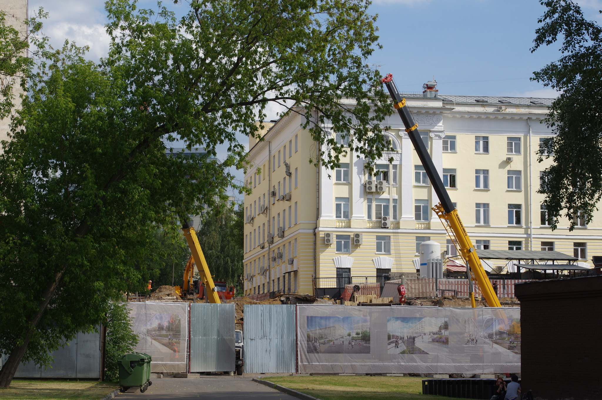Строительство дополнительного входа в Центральный парк культуры и отдыха имени М. Горького