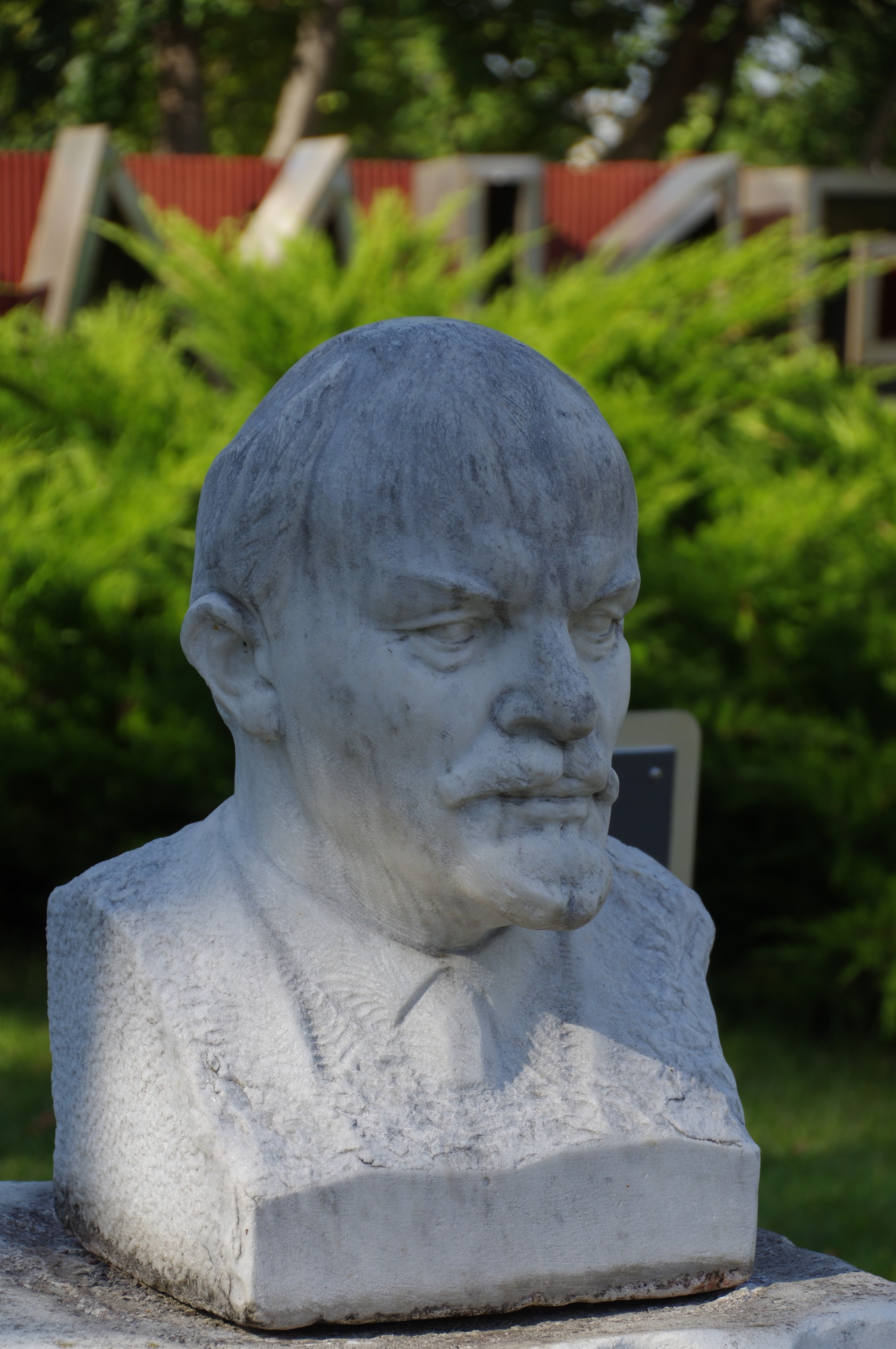 Портрет В.И. Ленина. Виленский З.М. 1982 г. Мрамор. Парк искусств «Музеон»