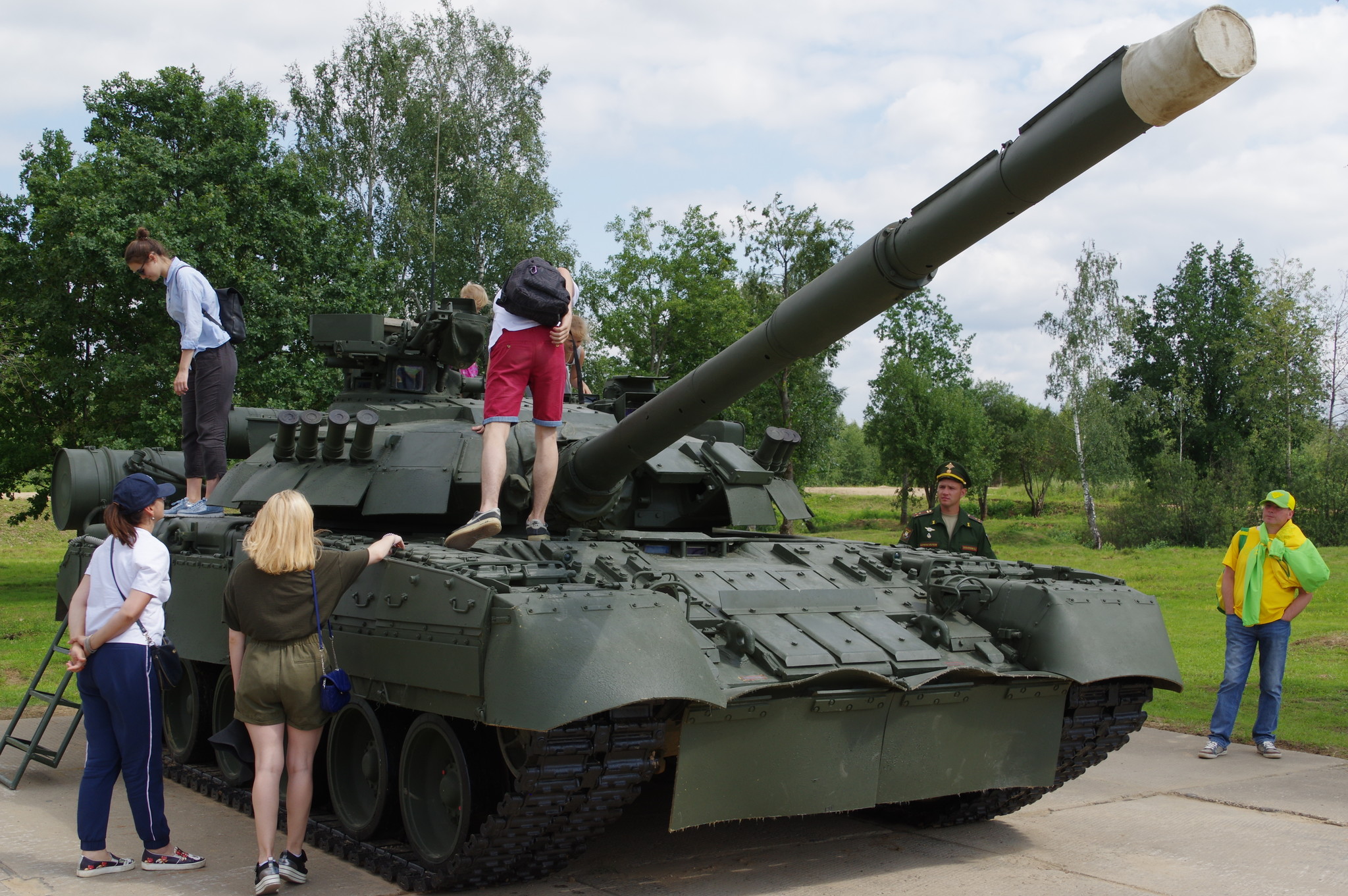 Танк Т-80УЕ1