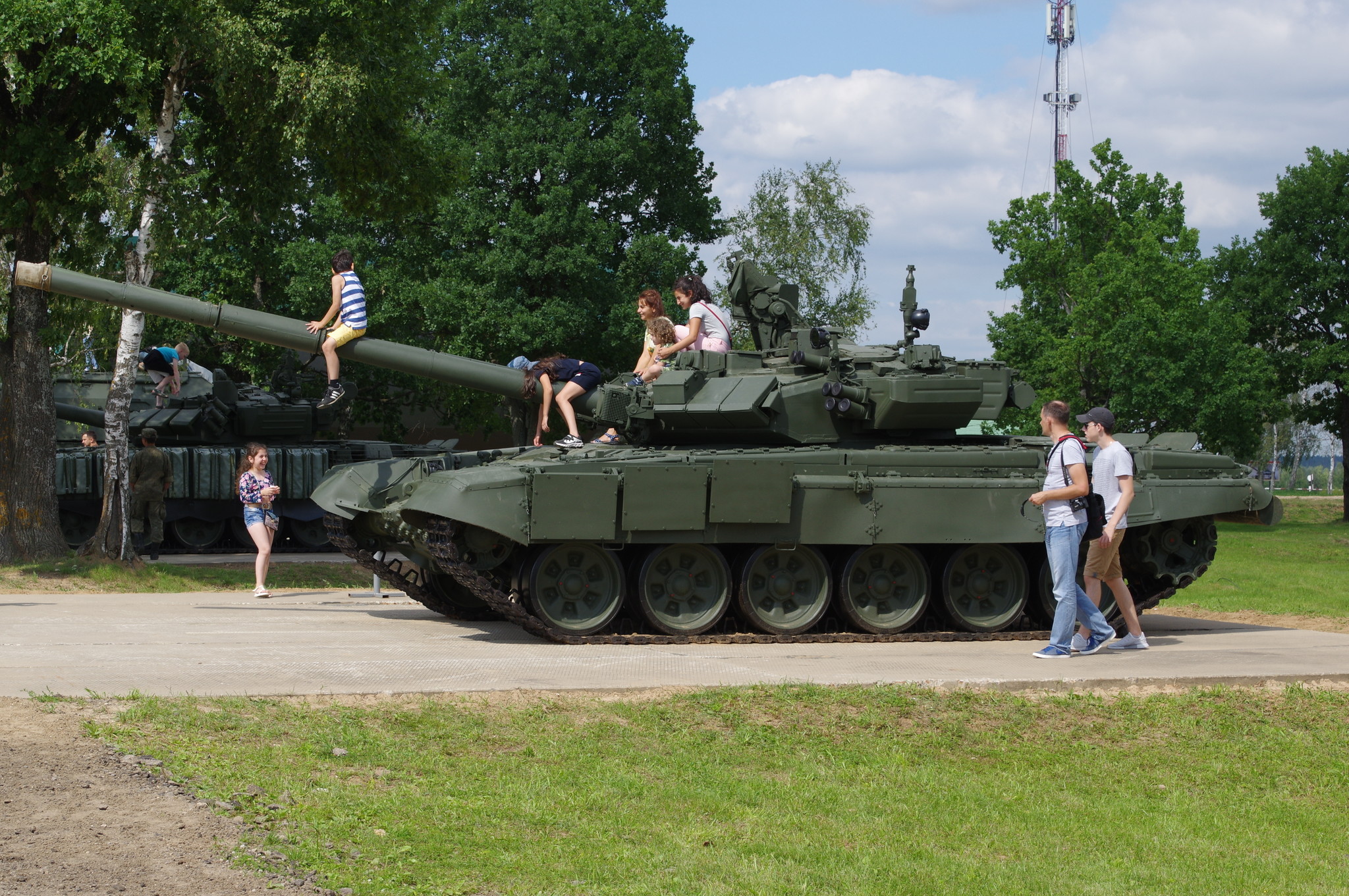Основной боевой танк Т-90А
