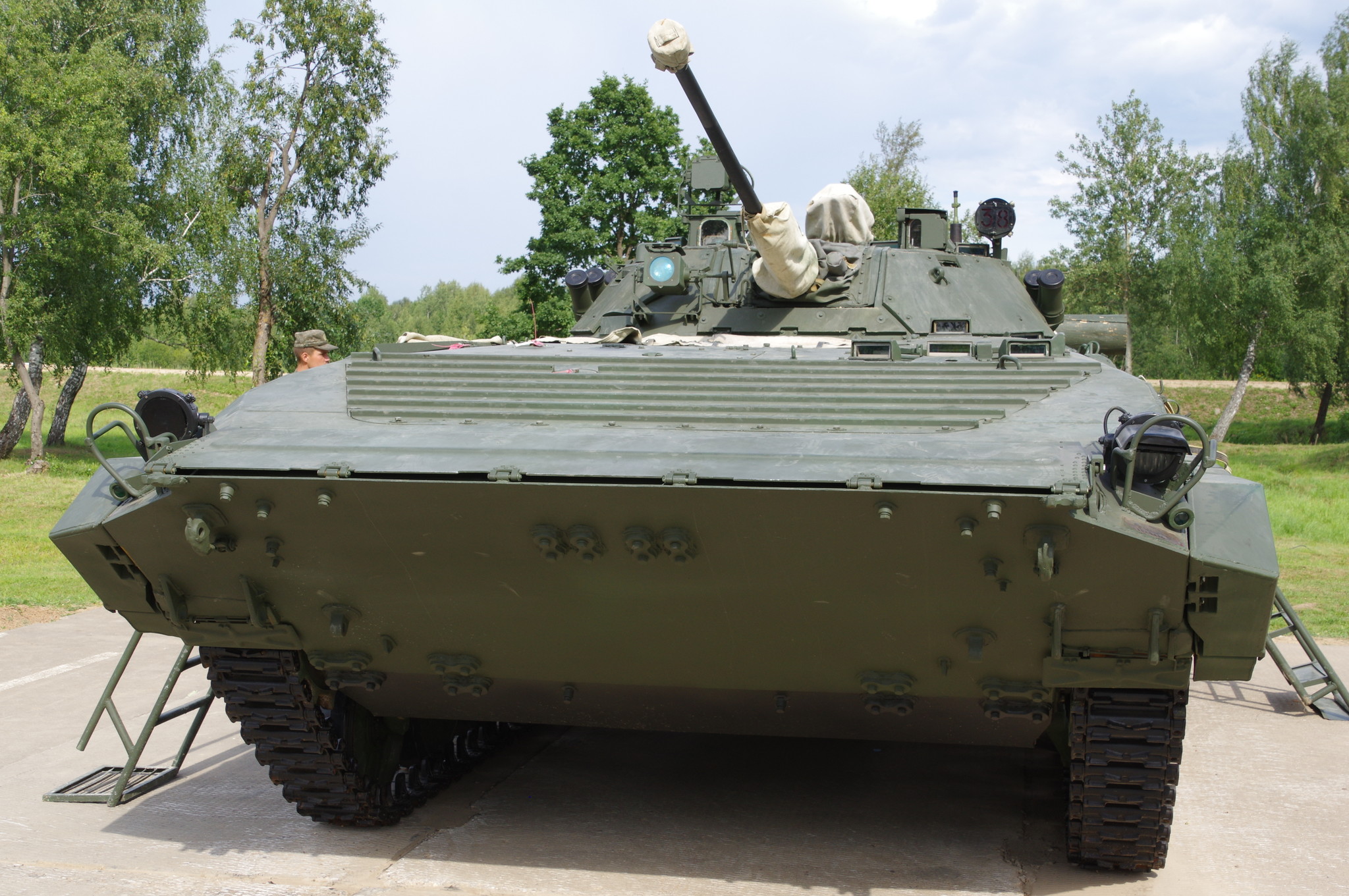 Боевая машина пехоты БМП-2