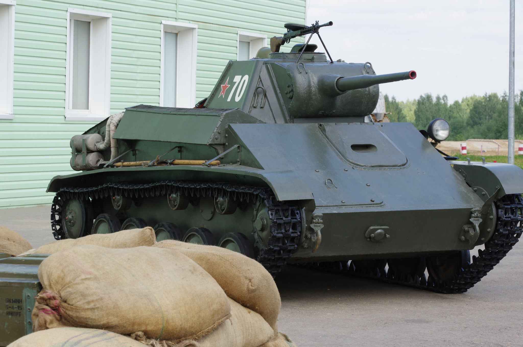 Лёгкий танк Т-70