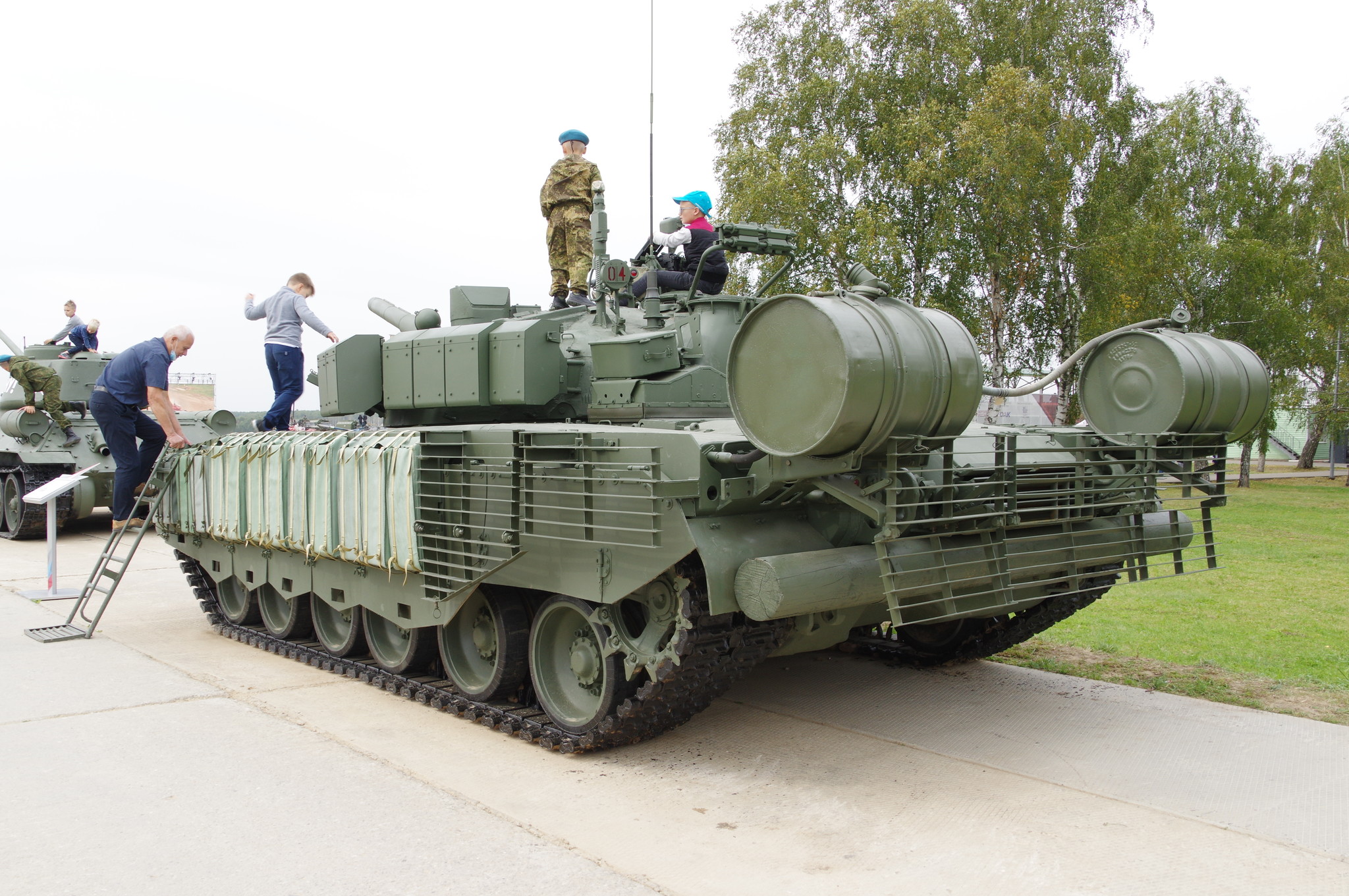 Танк Т-80БВМ