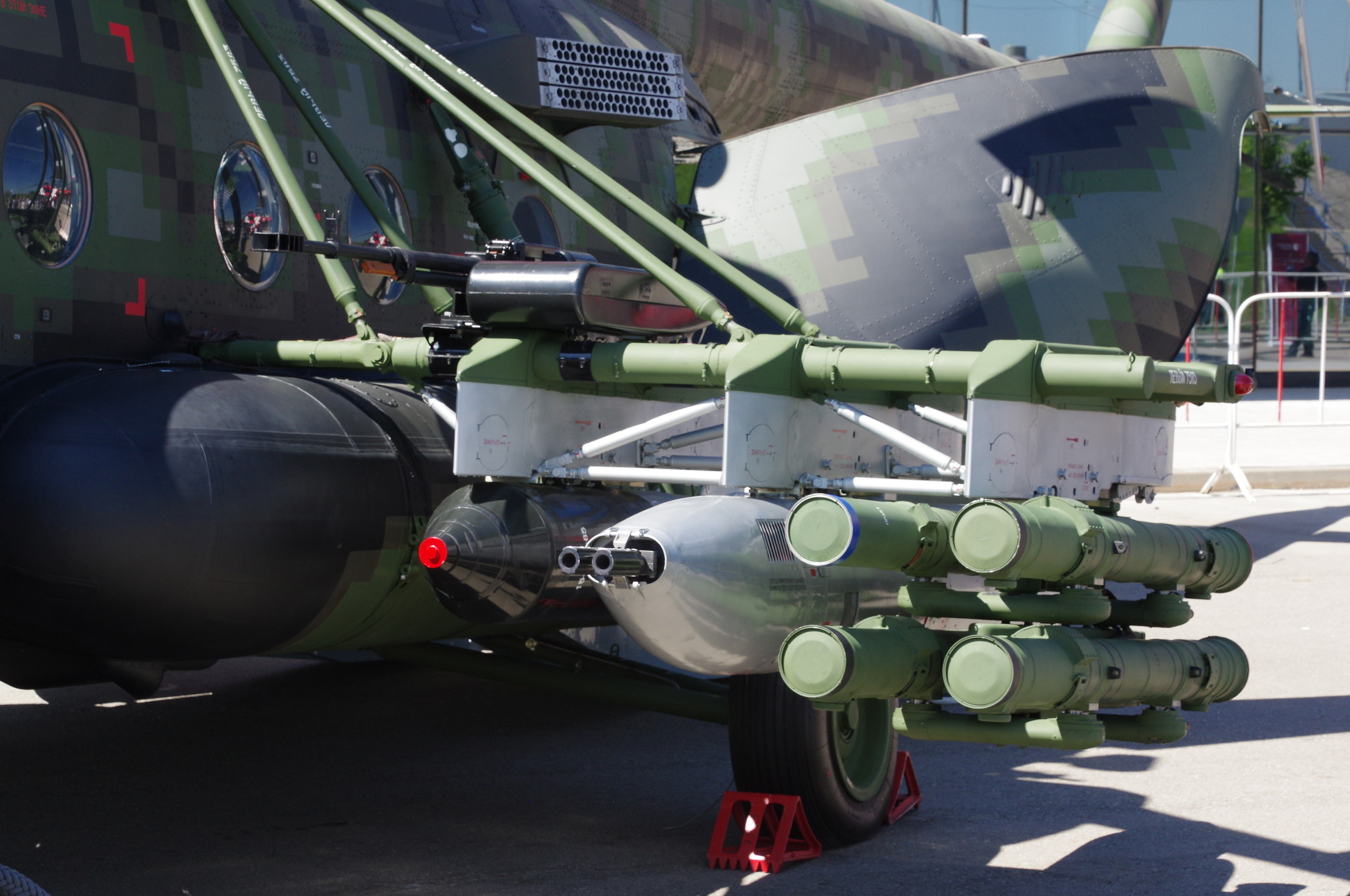 Военно-транспортный вертолёт Ми-171Ш
