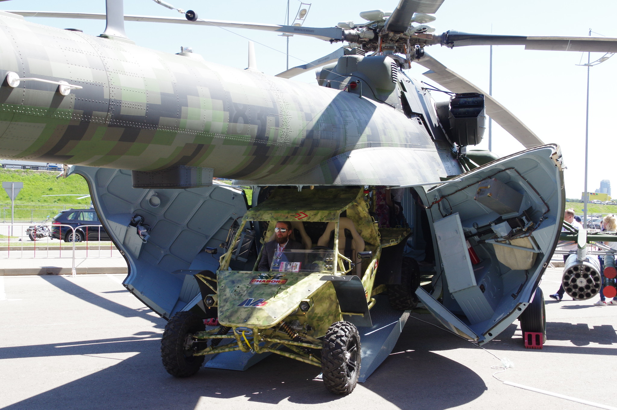 Военно-транспортный вертолёт Ми-171Ш