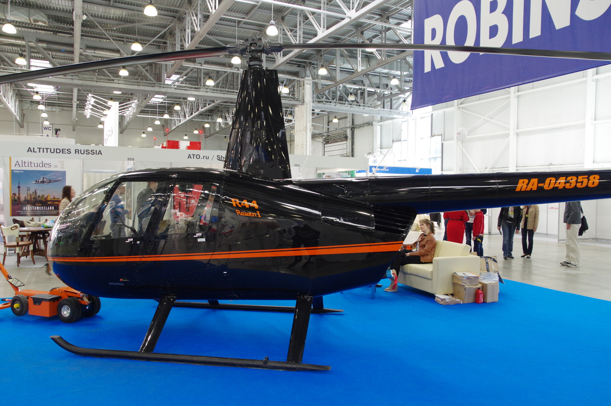 Лёгкий вертолёт Robinson R44 Raven I (RA-04358)