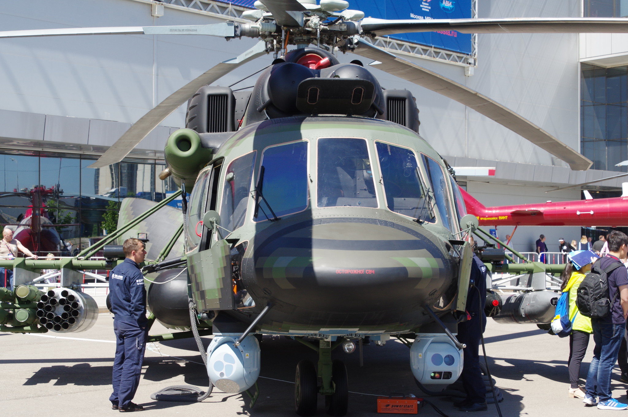 Вертолёт специального назначения Ми-8АМТШ-ВН с усиленным вооружением