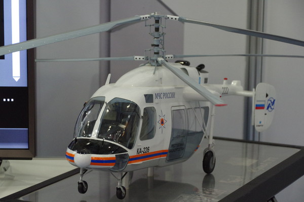 Модель лёгкого многоцелевого вертолёта Ка-226