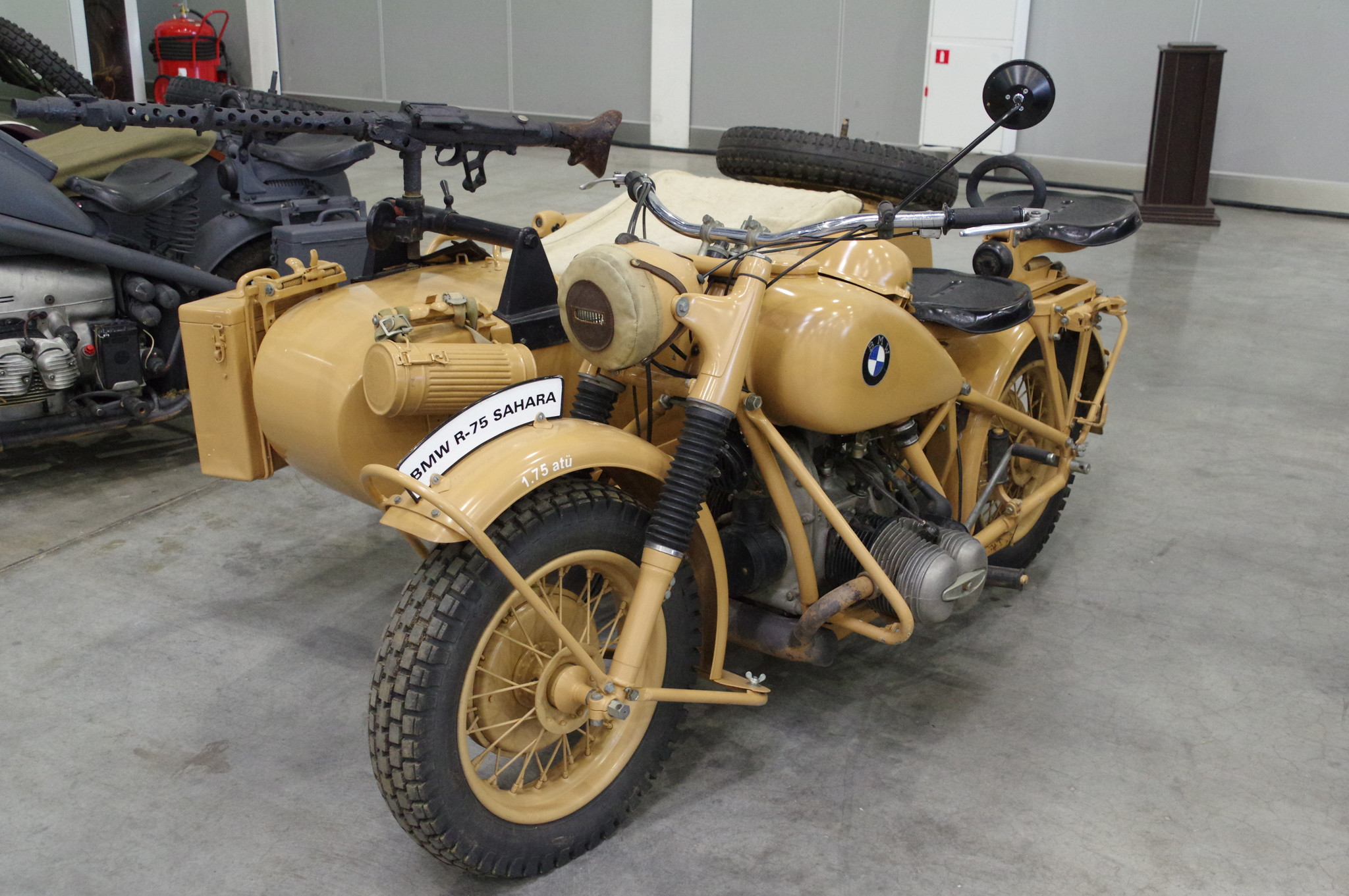 Мотоцикл BMW R75 «Sahara»