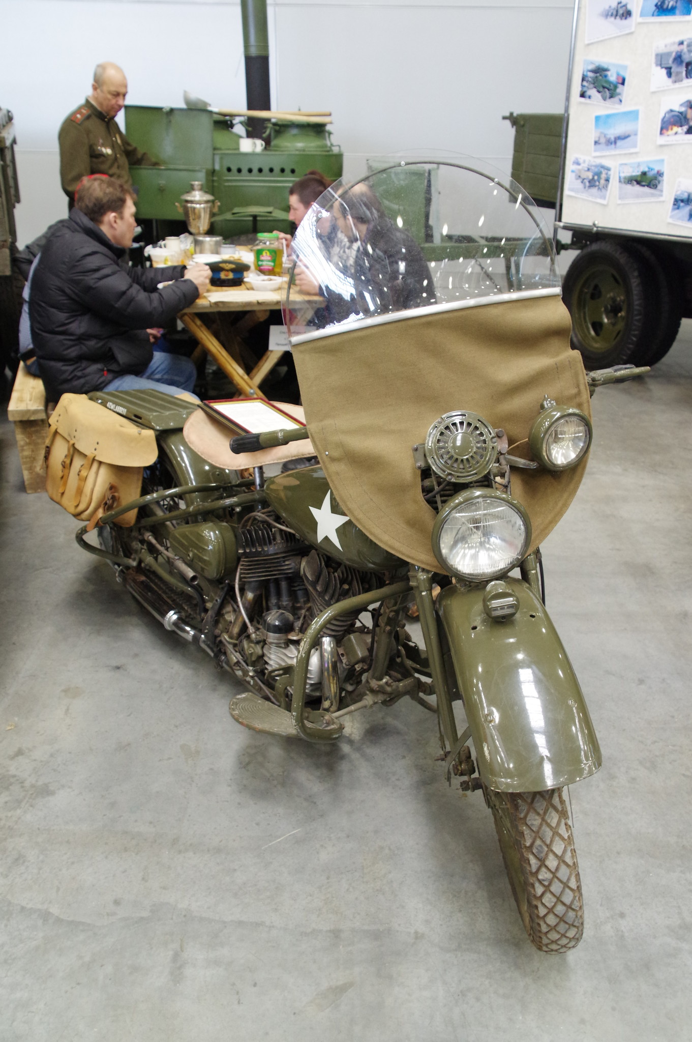 Мотоцикл Harley-Davidson WLA 42 (Харлей-Дэвидсон)