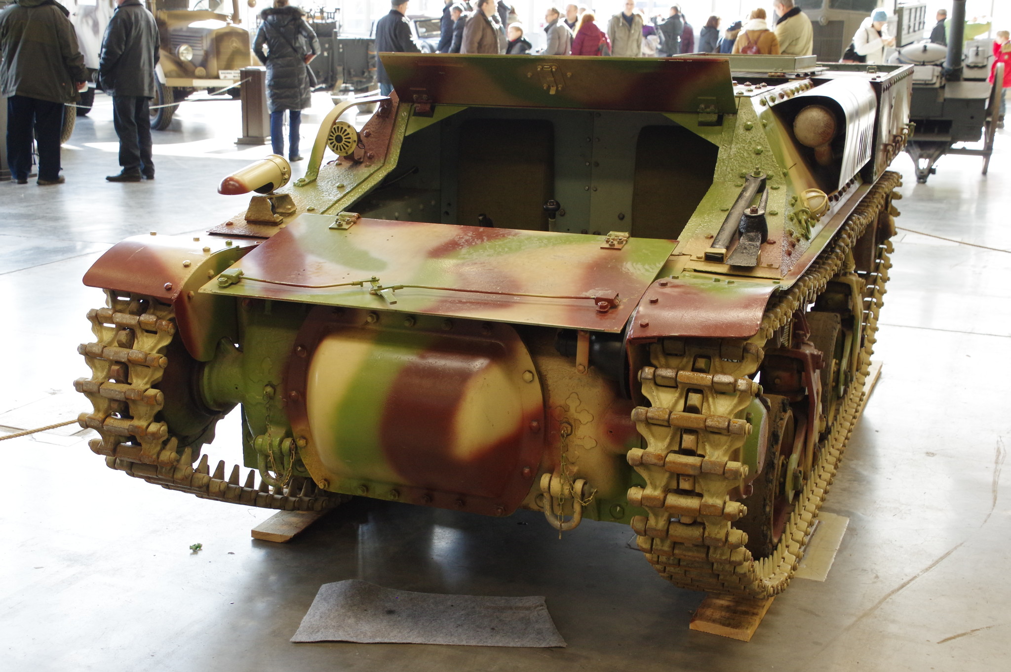 Бронетранспортёр Lorraine 37L