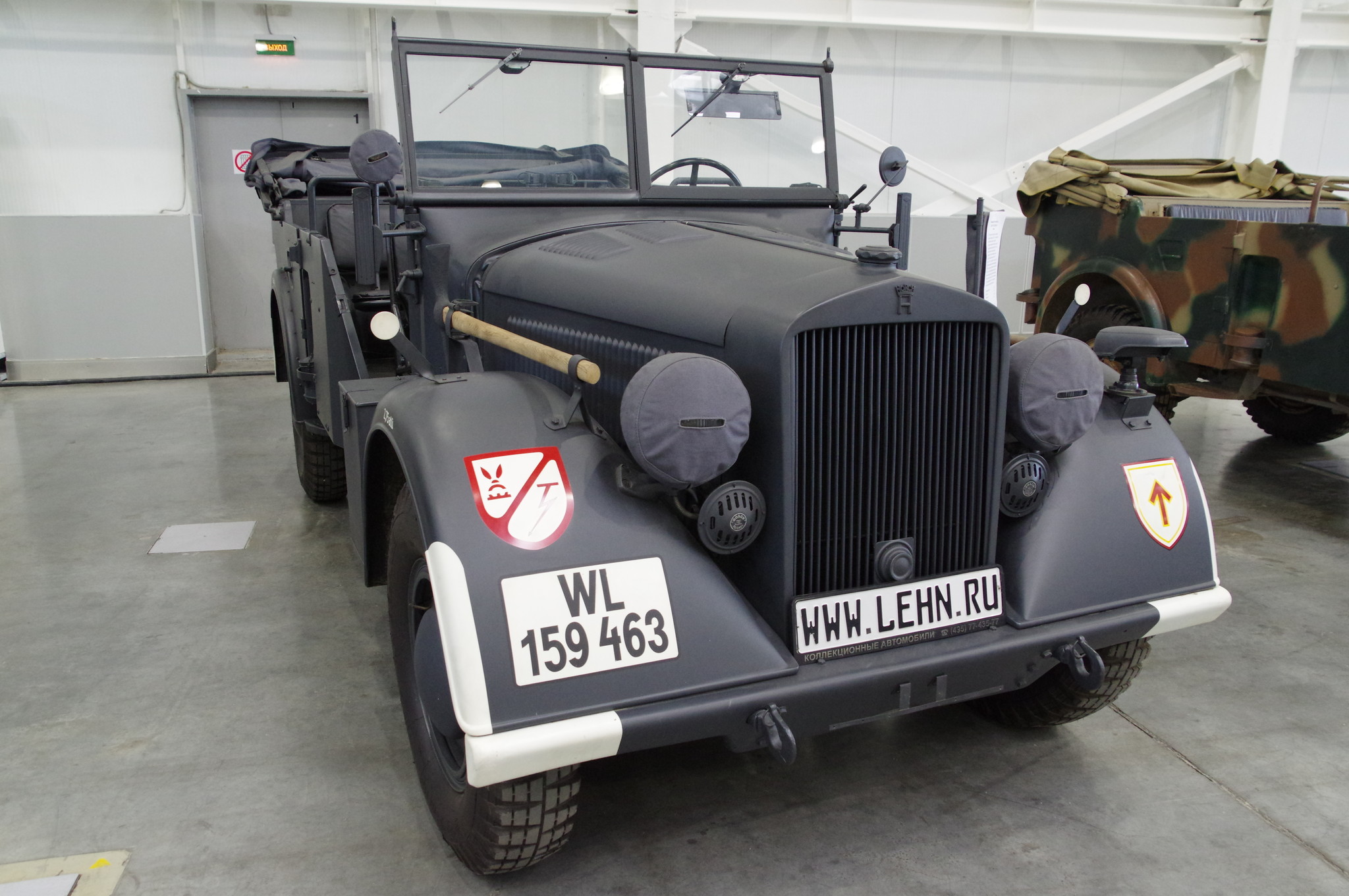 Командирский автомобиль Horch 901 Typ 40 Kfz.16