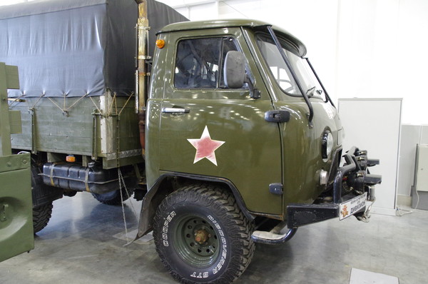 Автомобиль УАЗ