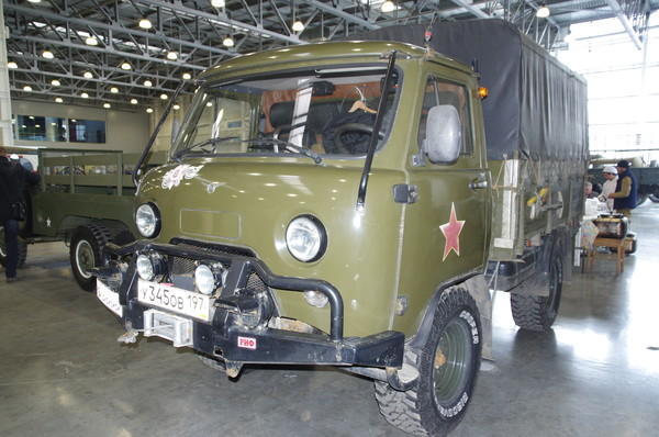 Автомобиль УАЗ