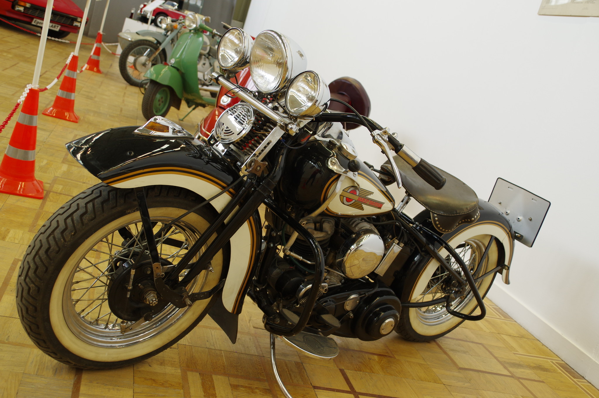 Мотоцикл Harley-Davidson WLA 42