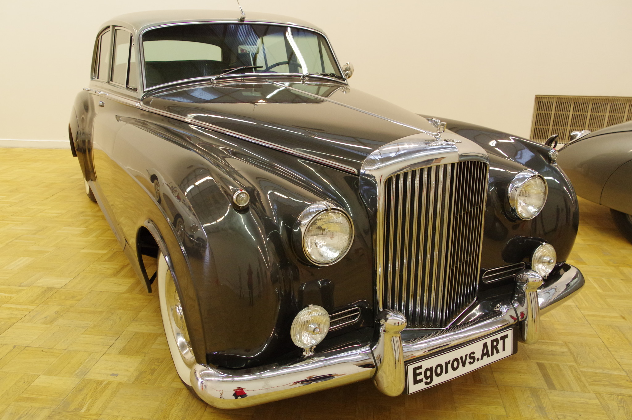 Автомобиль Bentley S1 1958 года выпуска