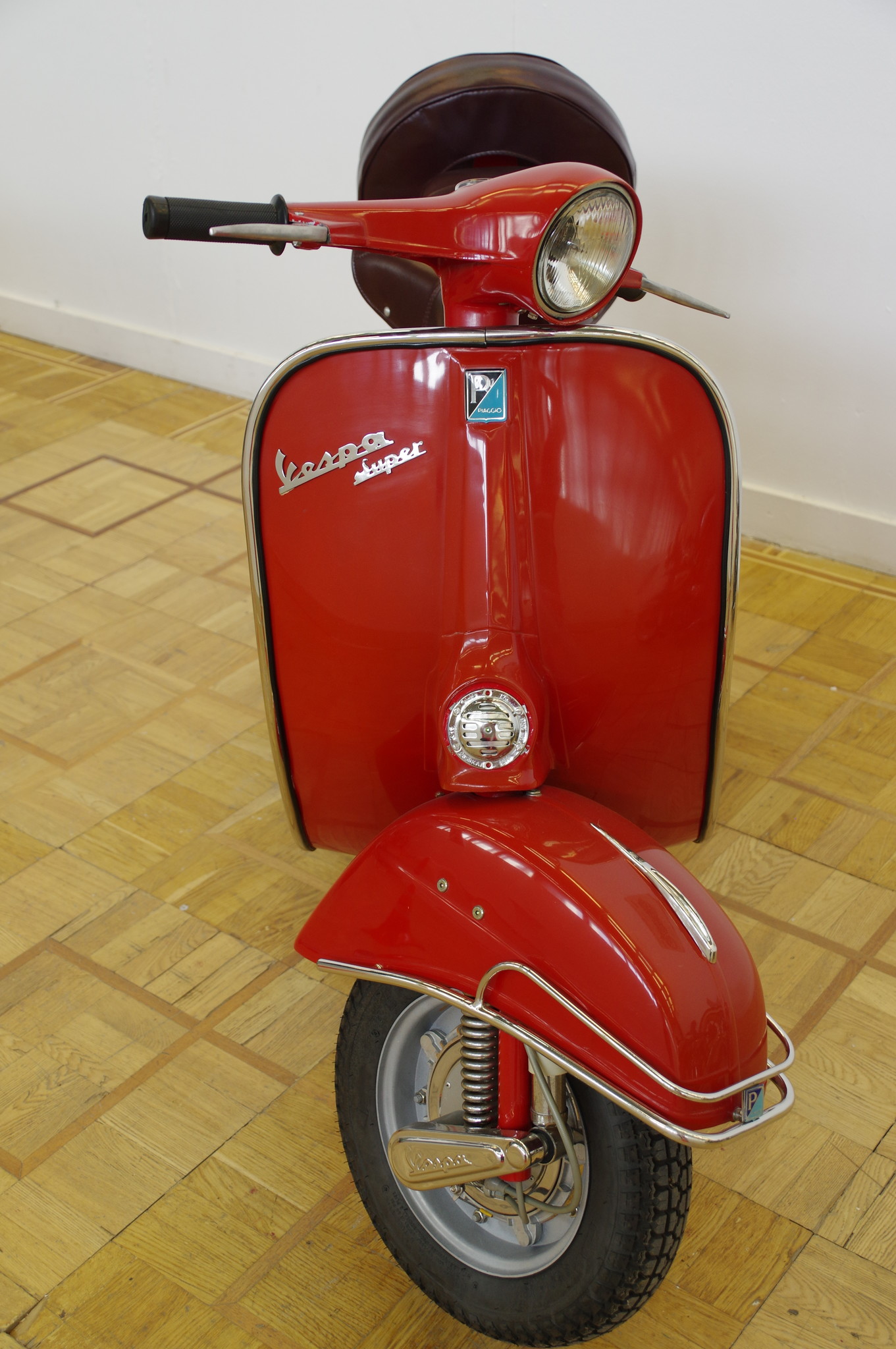 Мотороллер Vespa 150 Super 1966 года выпуска
