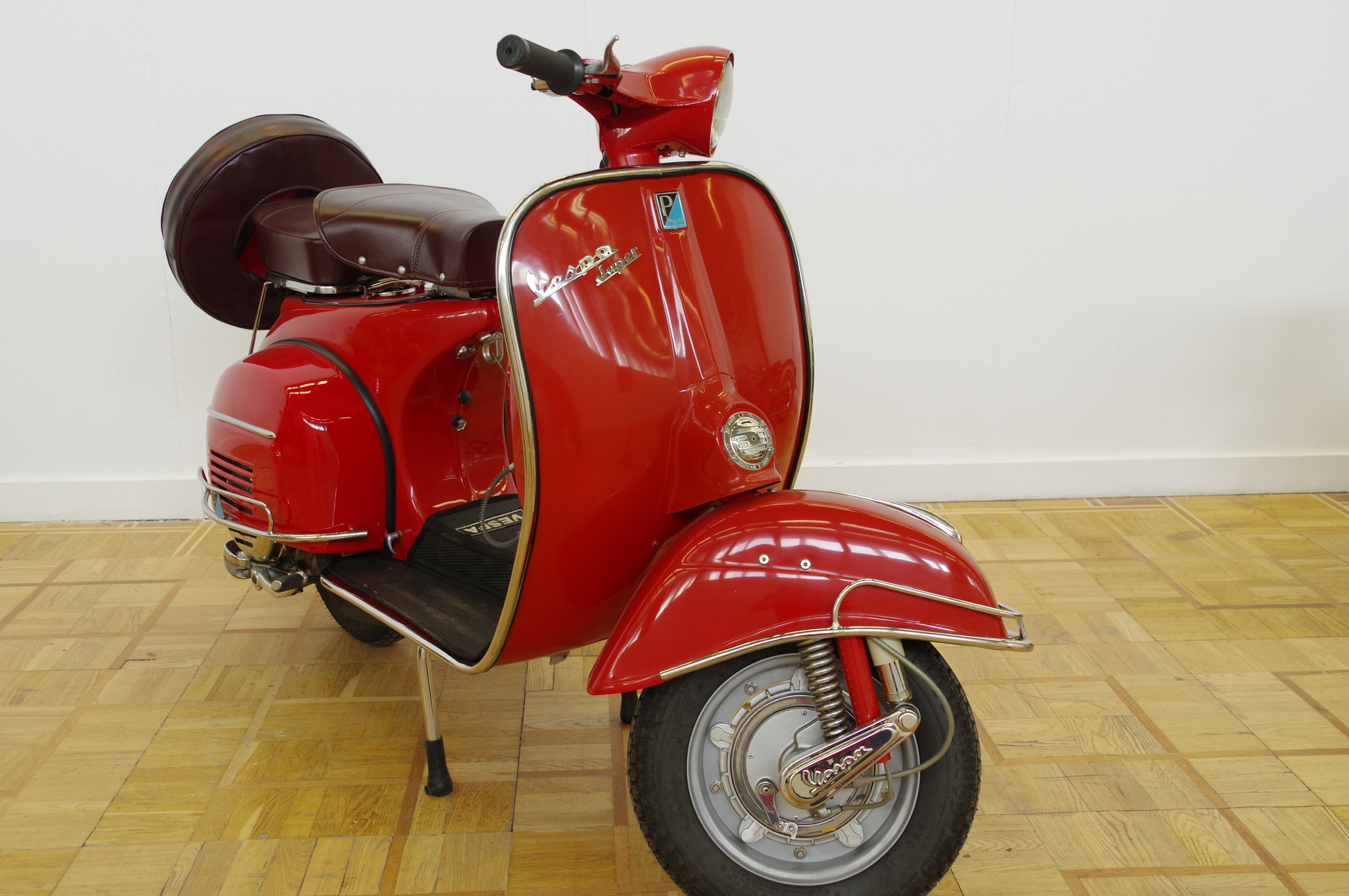 Мотороллер Vespa 150 Super 1966 года выпуска
