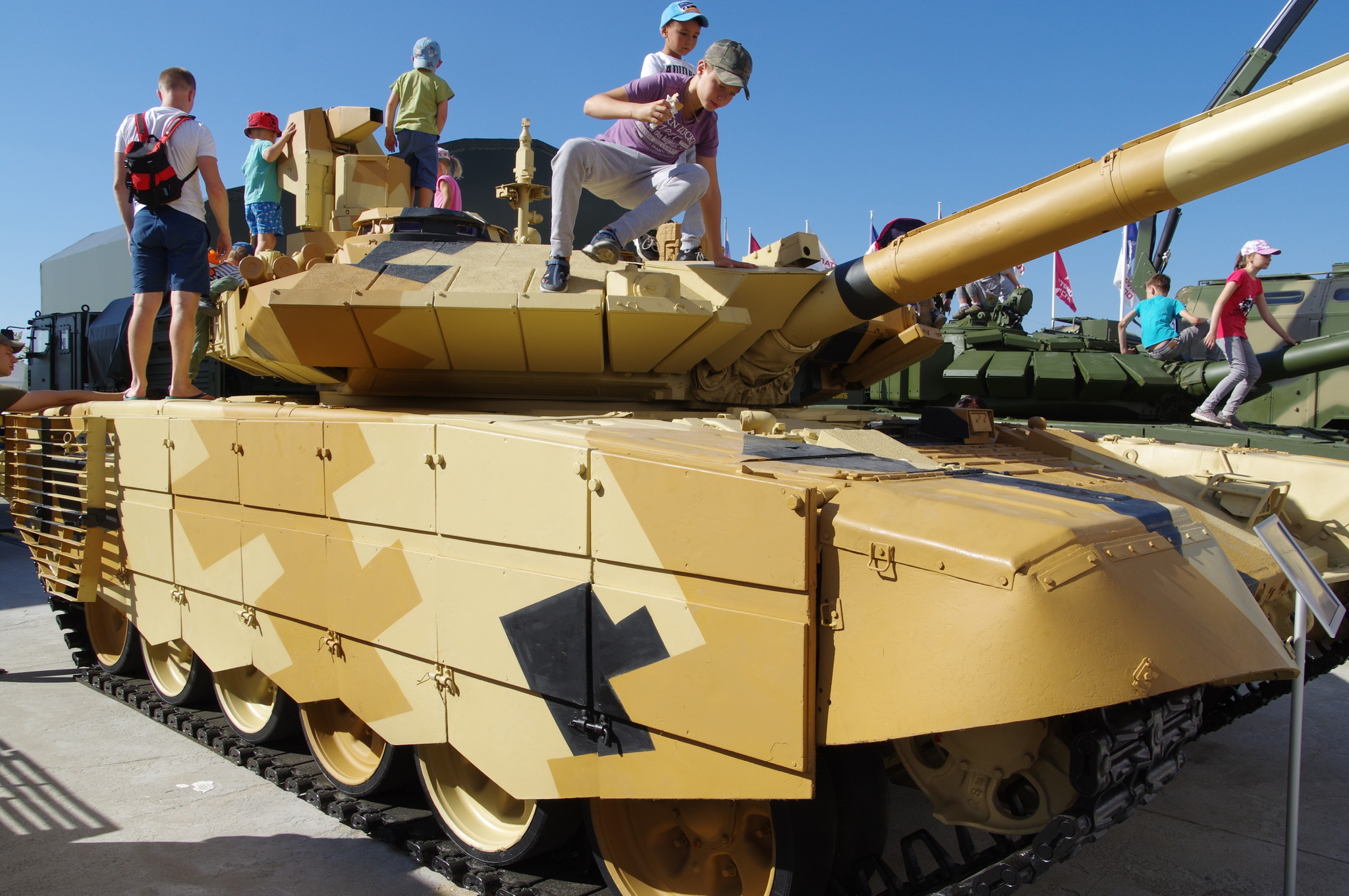 Модернизированный танк Т-90МС