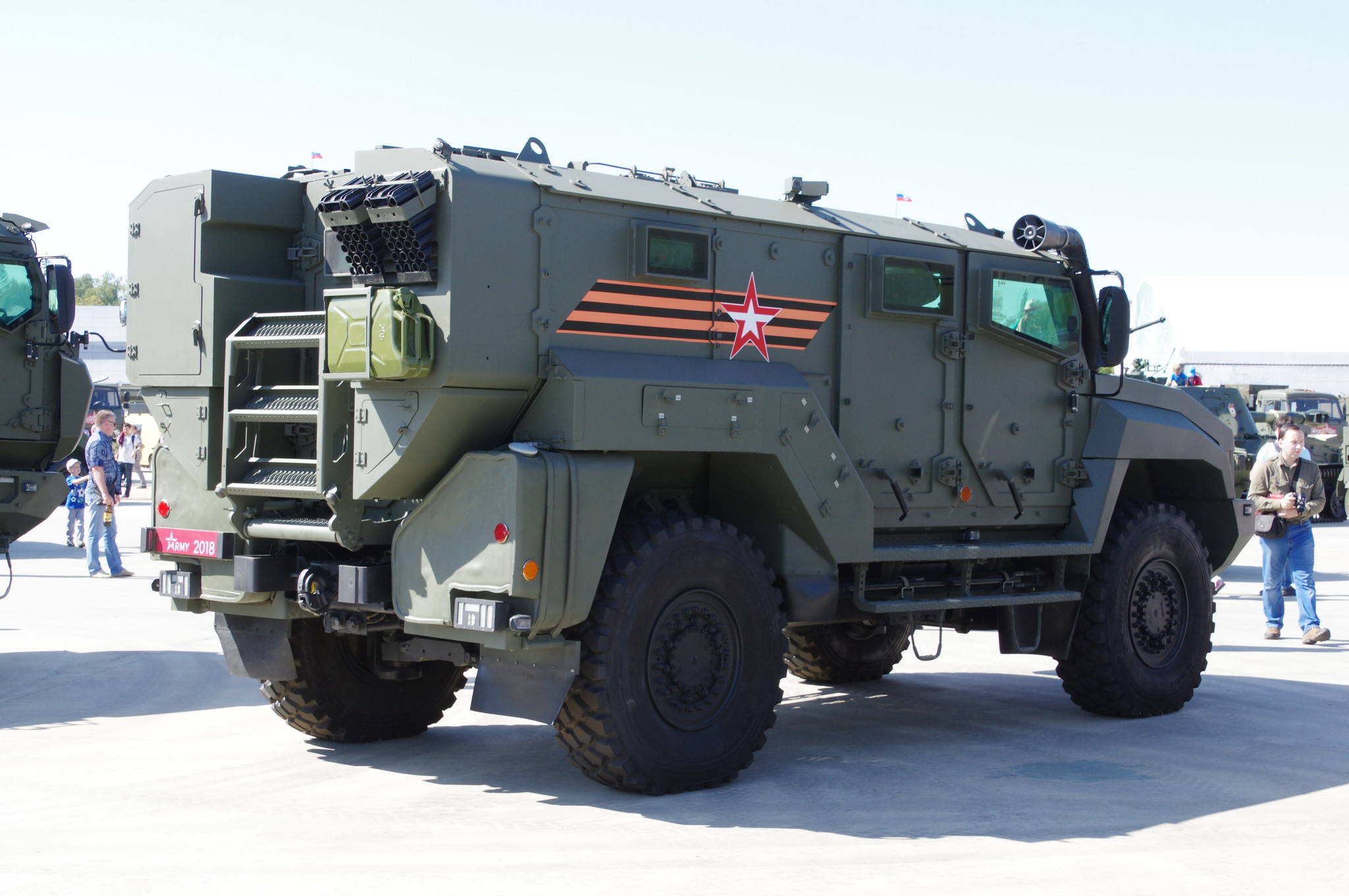 Защищённый автомобиль КАМАЗ-53949 «Тайфун-К»