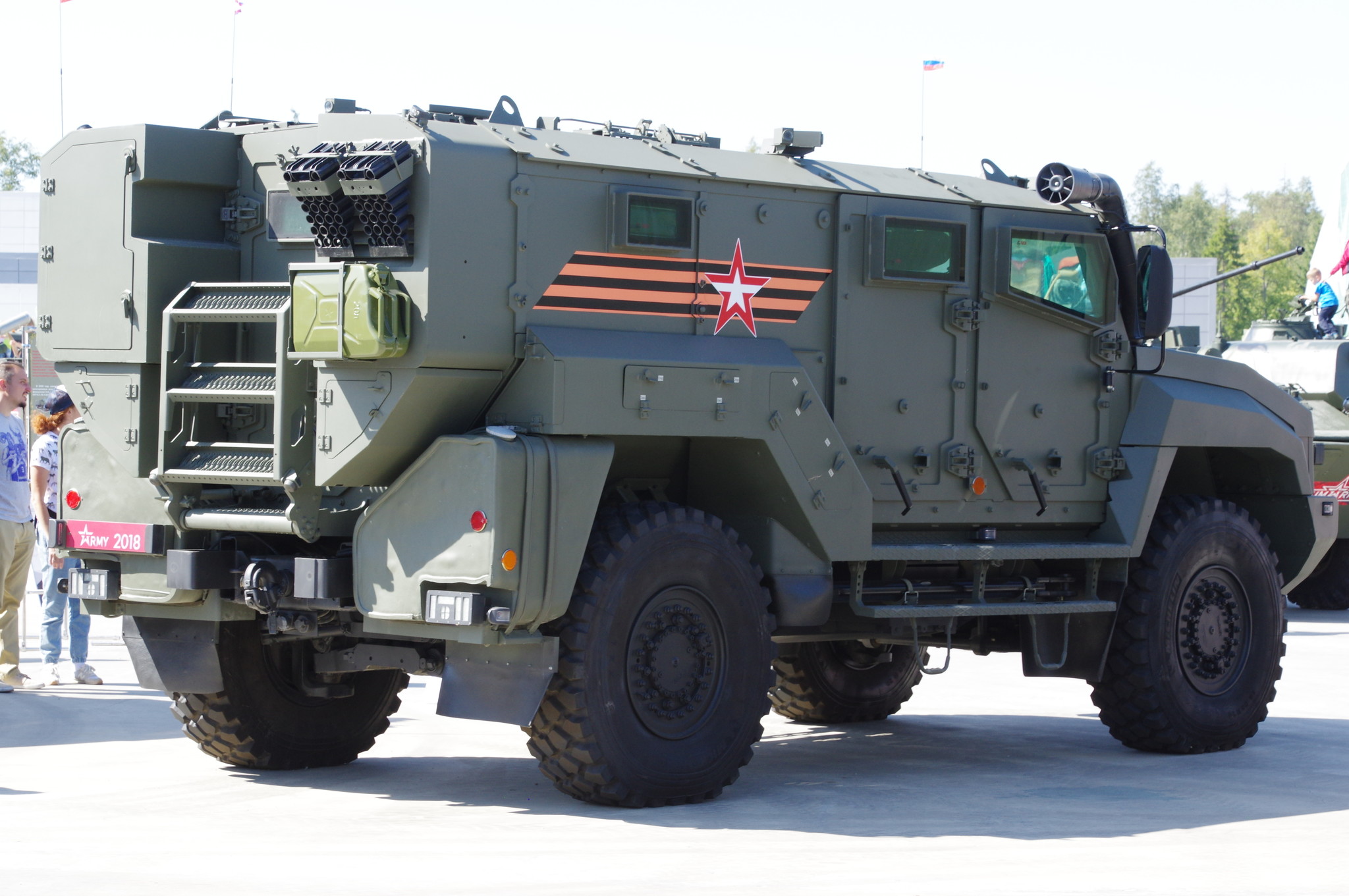 Защищённый автомобиль КАМАЗ-53949 «Тайфун-К»
