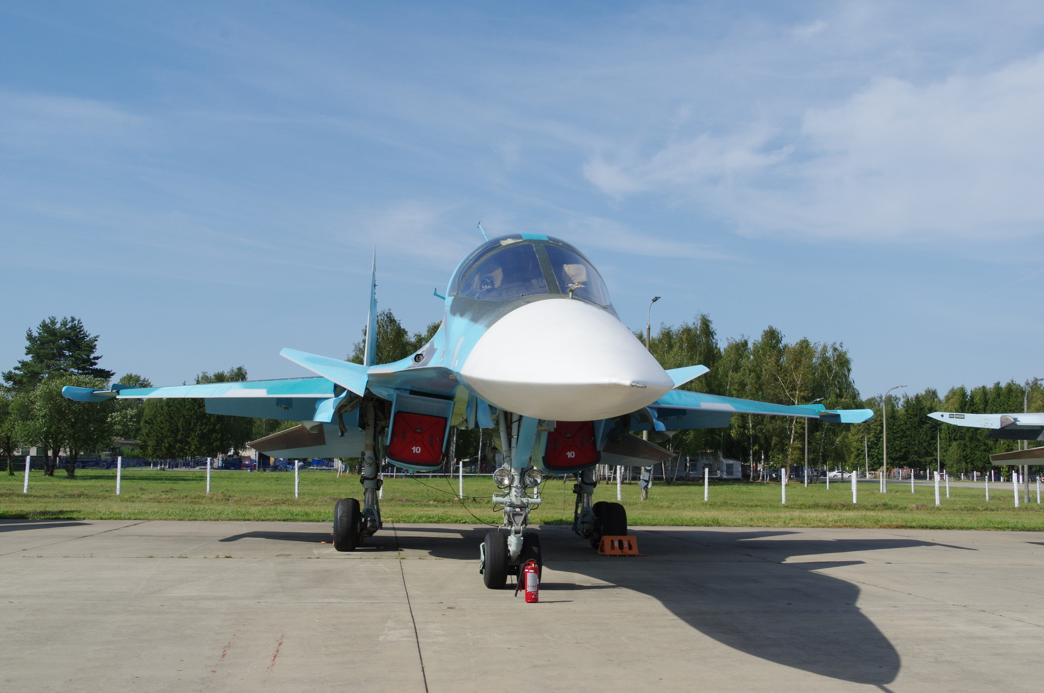 Истребитель-бомбардировщик Су-34