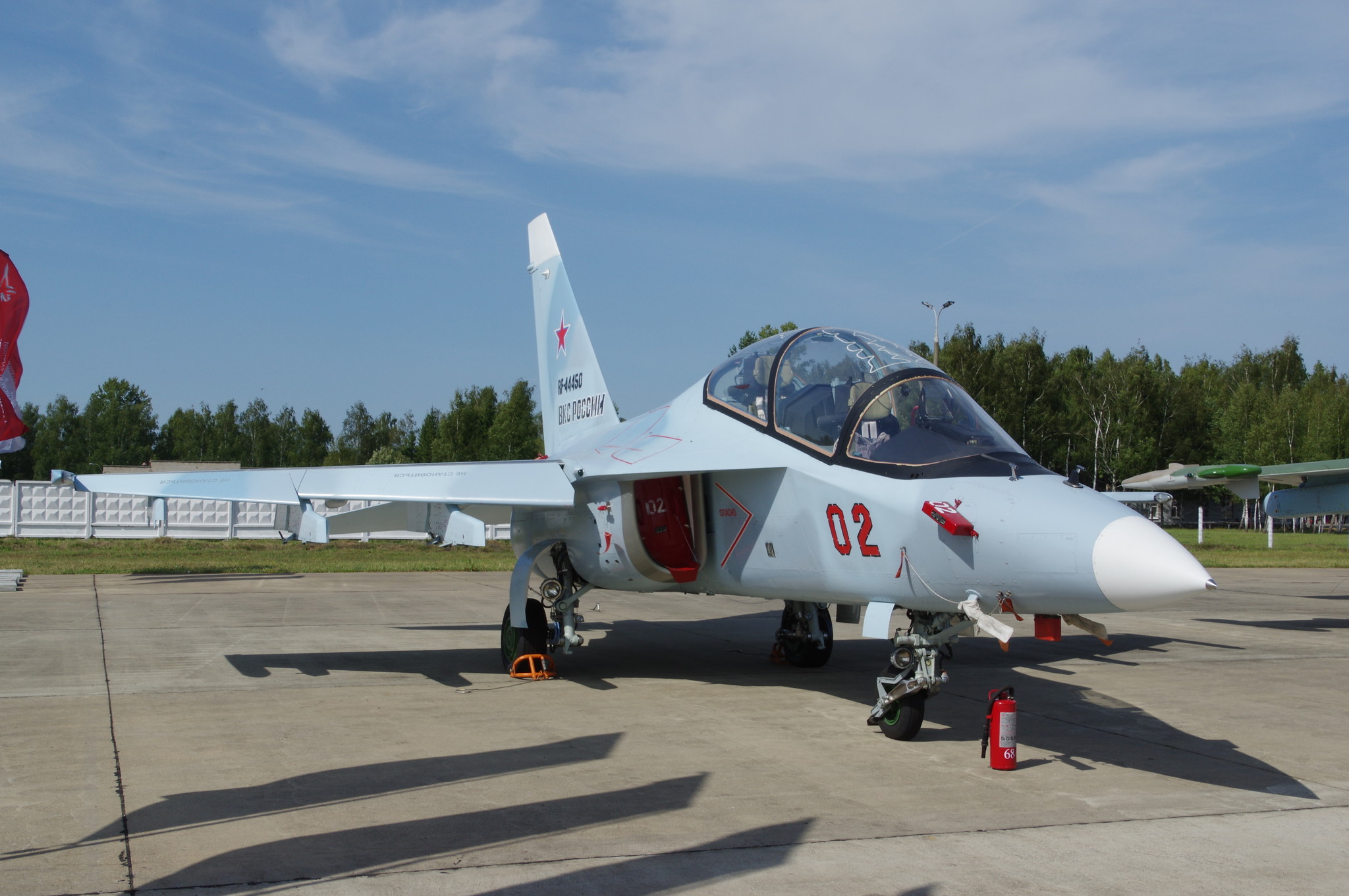 Учебно-боевой самолёт Як-130