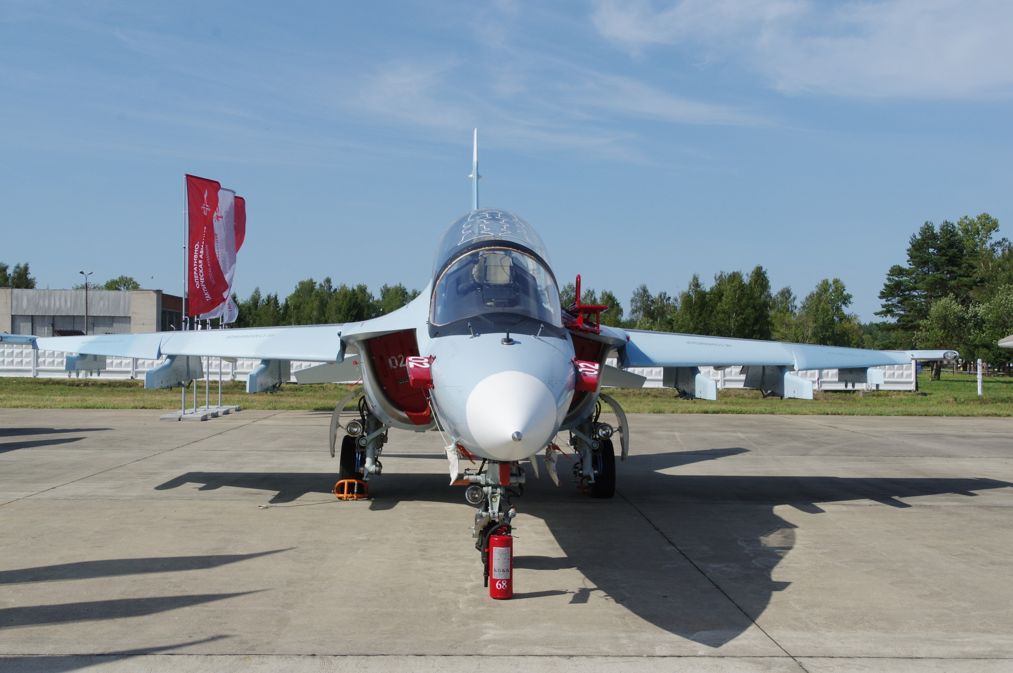 Учебно-боевой самолёт Як-130