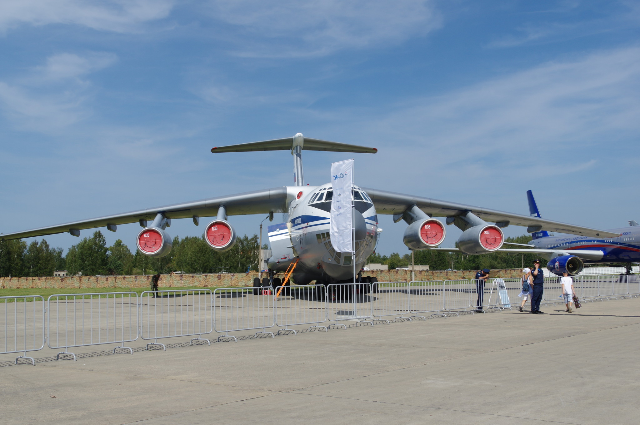 Транспортный самолёт Ил-76МД
