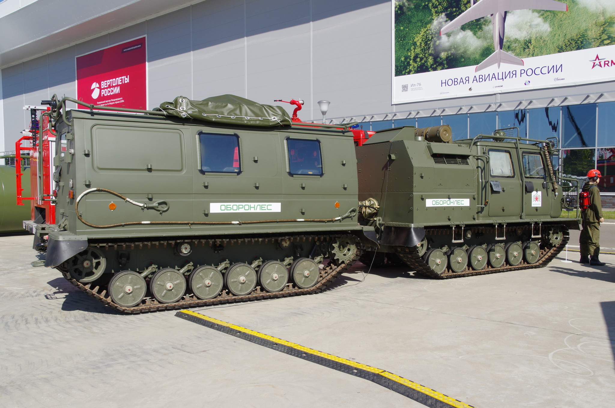 Двухзвенный гусеничный снегоболотоход ГАЗ-3344-20