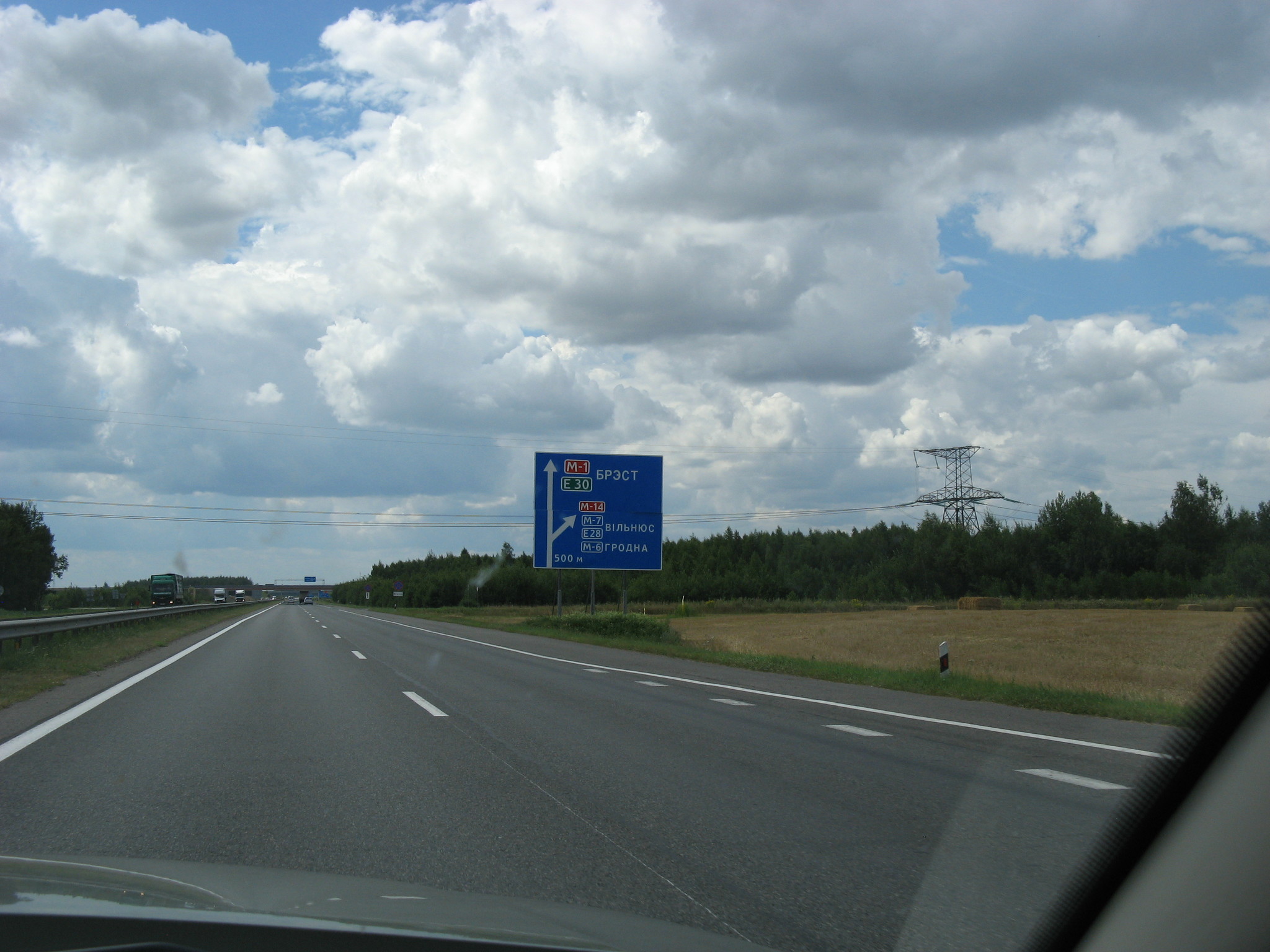 h-4577.jpg