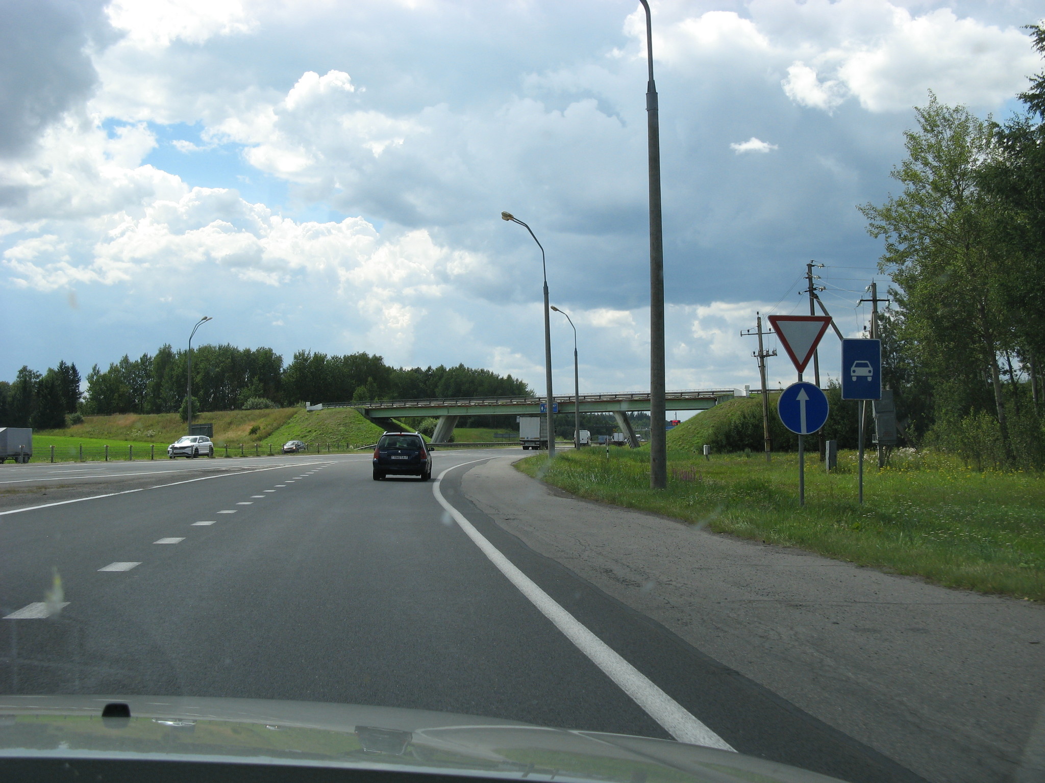 h-4580.jpg