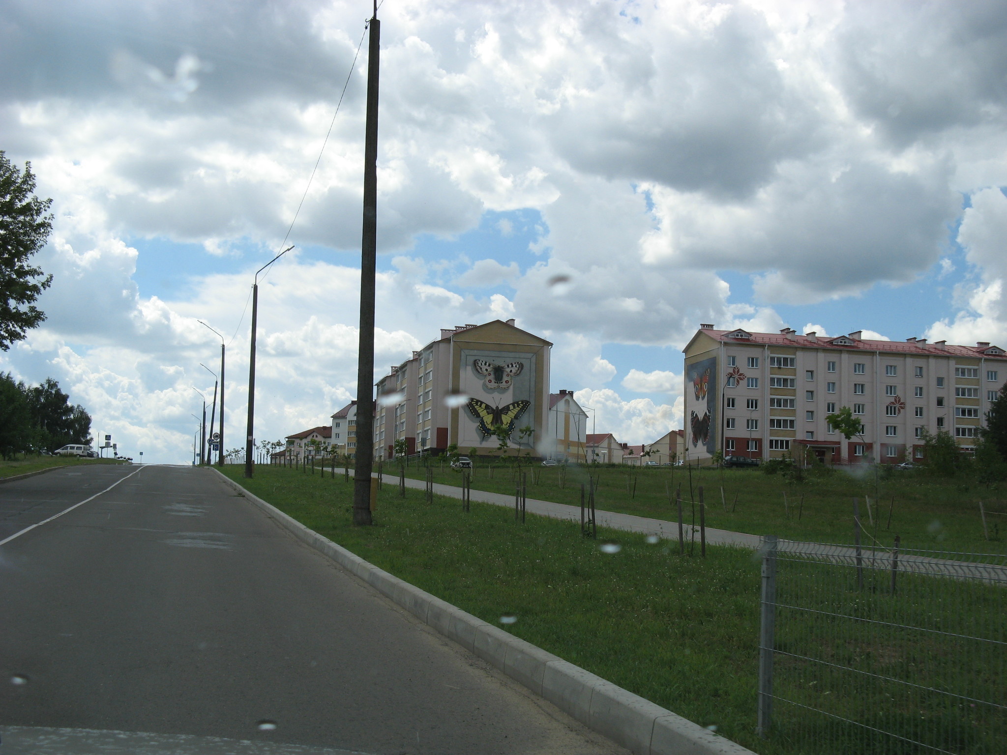 h-4590.jpg
