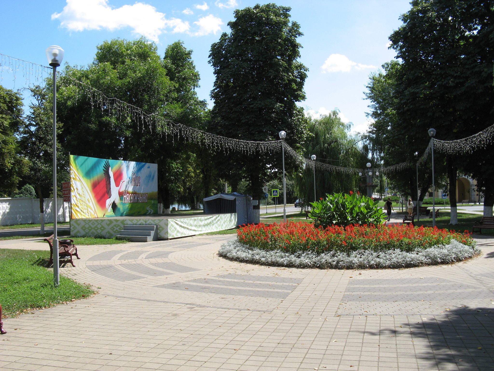 h-4609.jpg