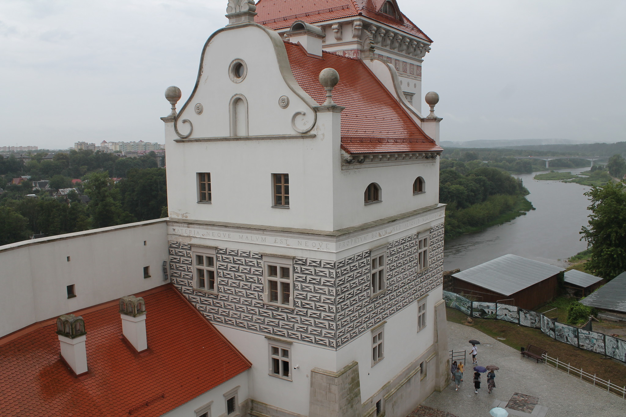 h-5518.jpg