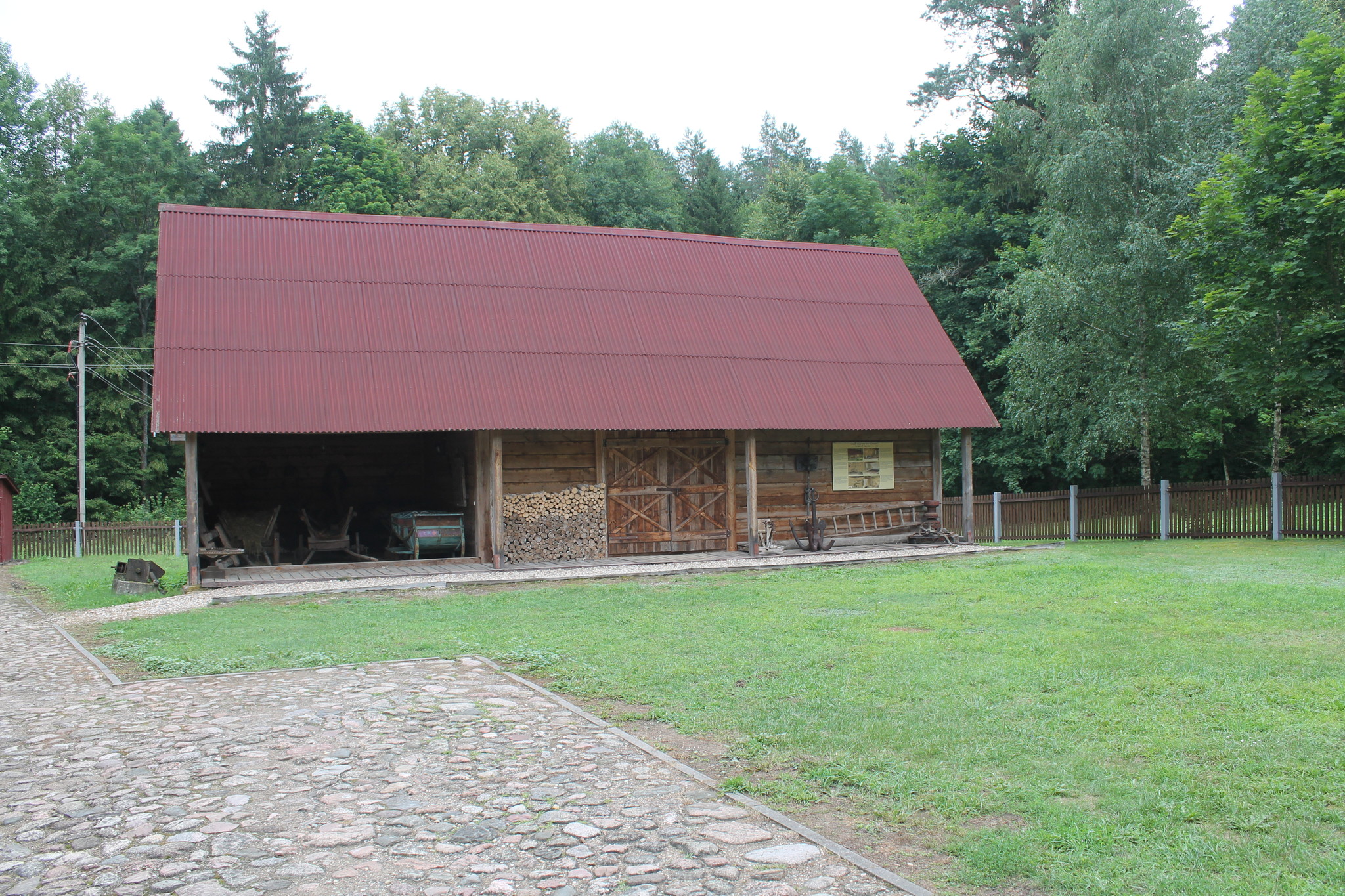 h-5582.jpg