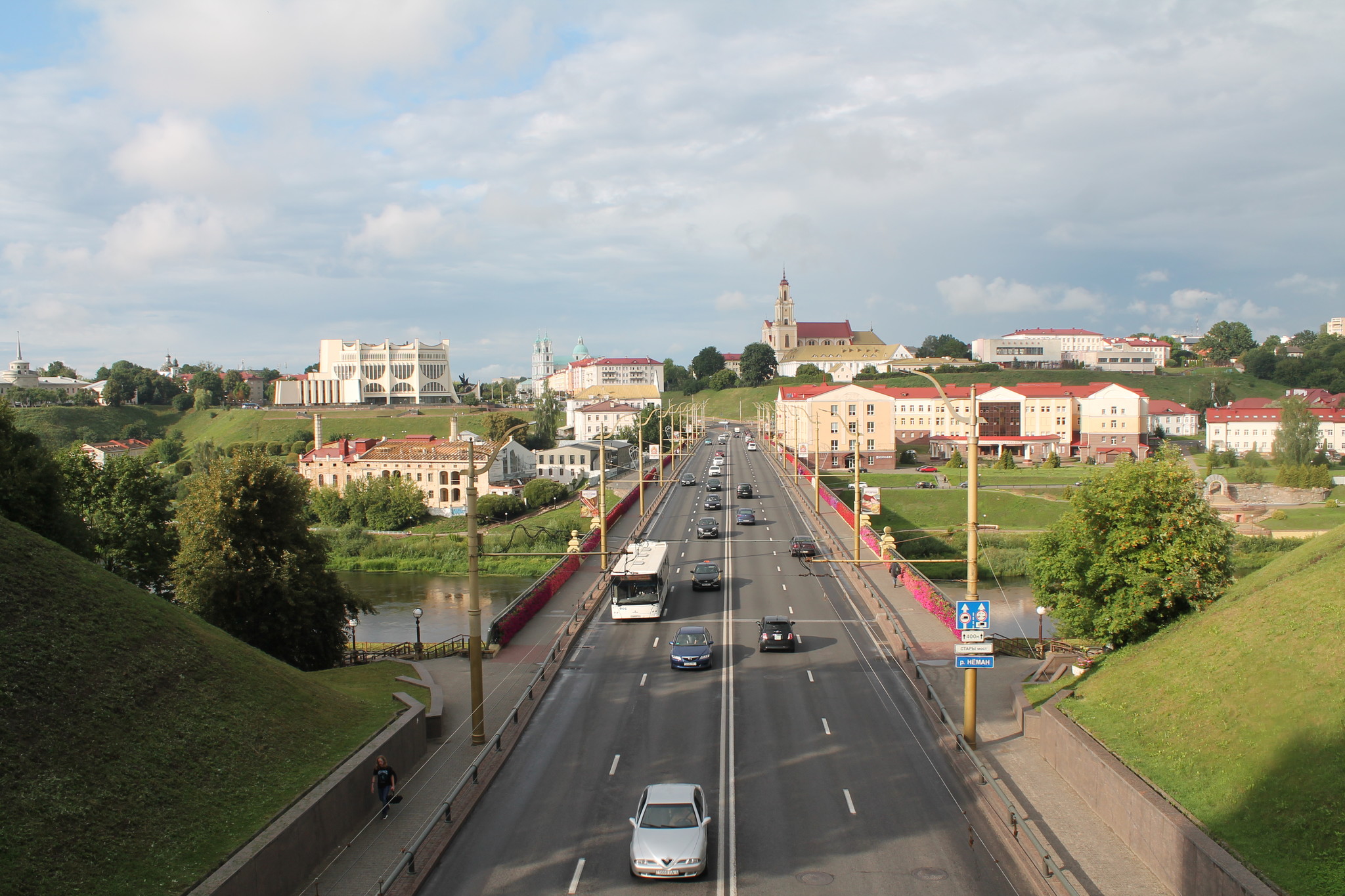 h-5630.jpg