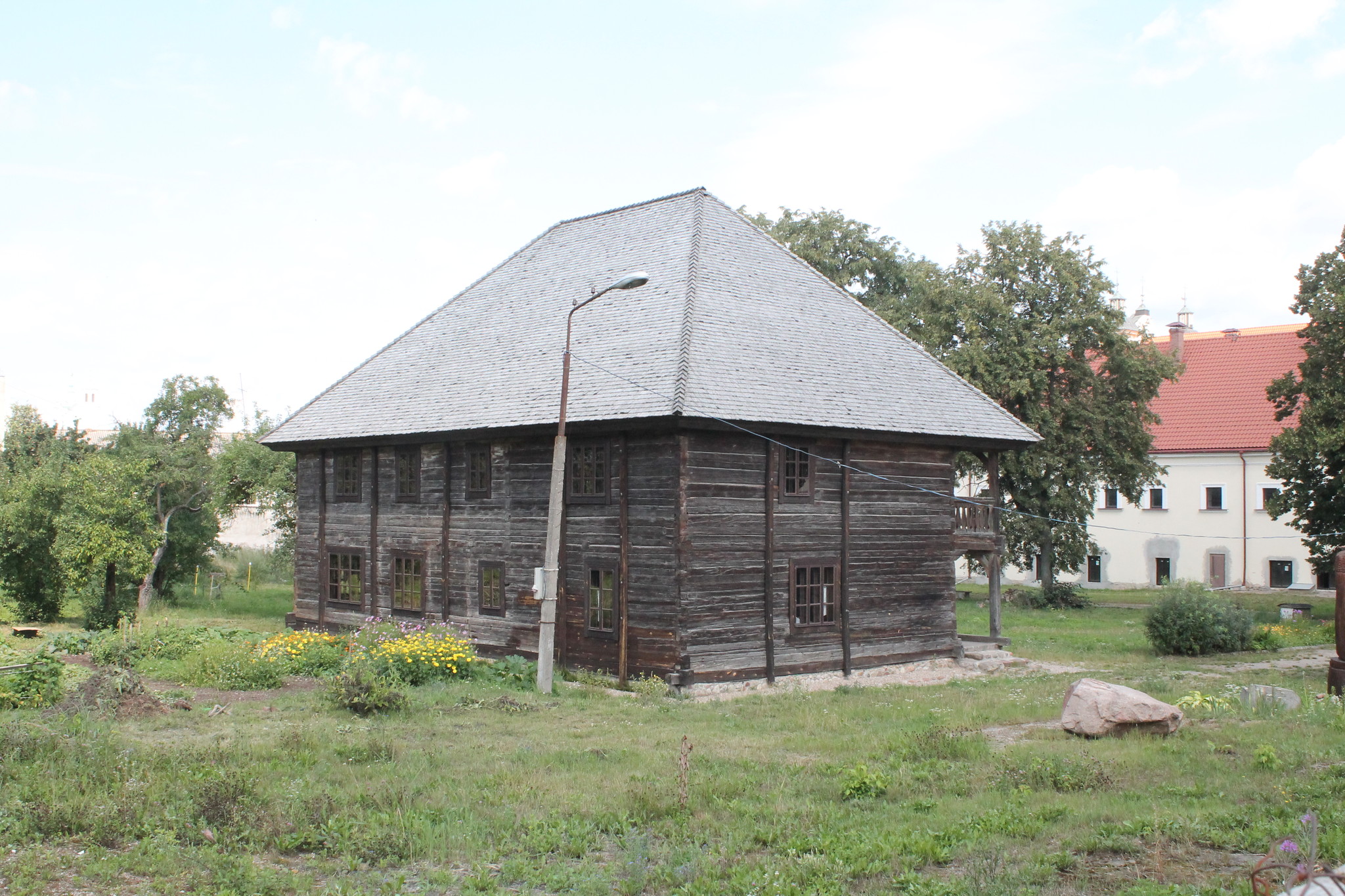 h-5678.jpg