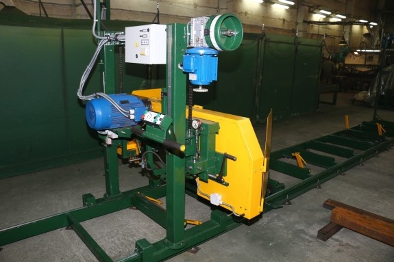 Modernized band sawmill LPU-750