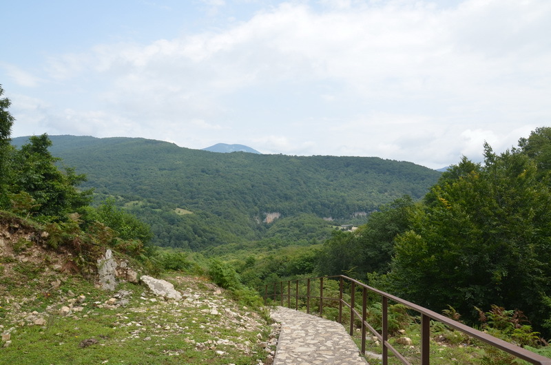h-2543.jpg