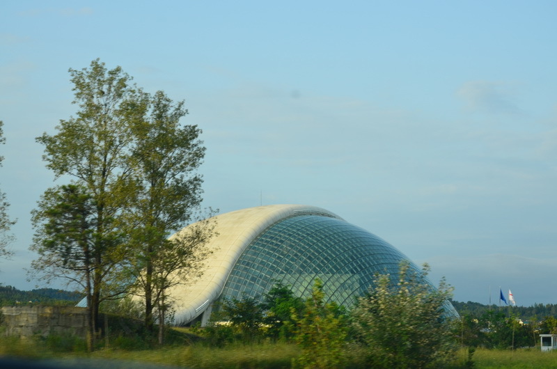 h-2553.jpg