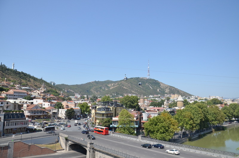 h-2609.jpg