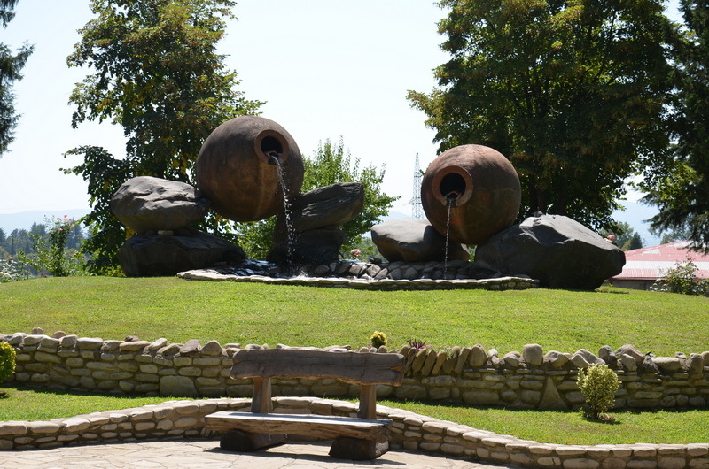 h-2668.jpg