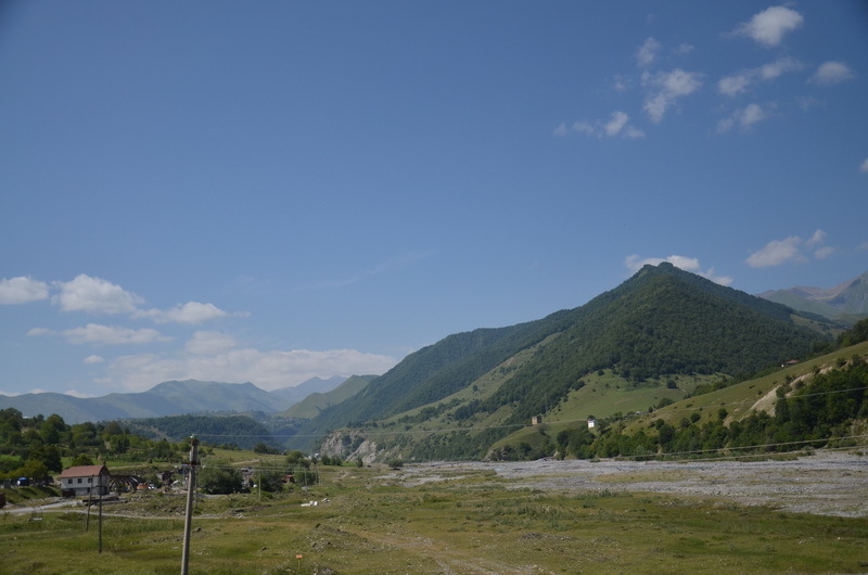 h-2746.jpg