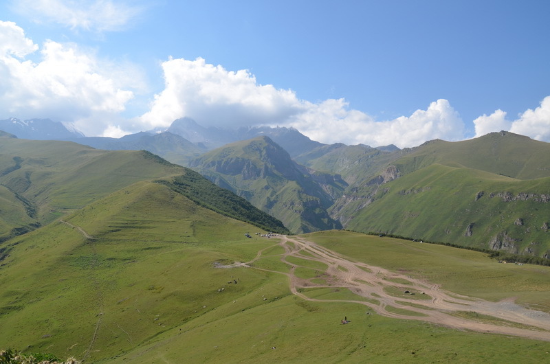 h-2761.jpg