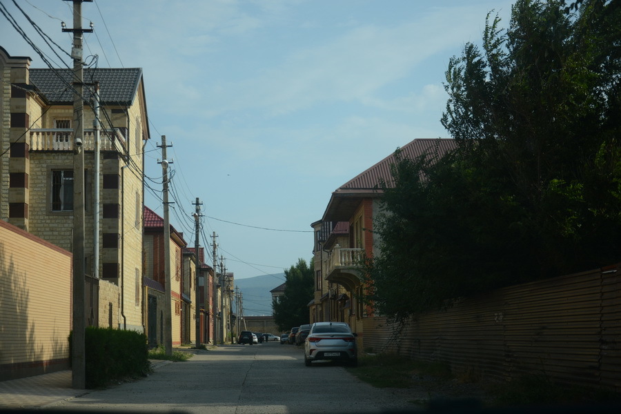 h-3962.jpg