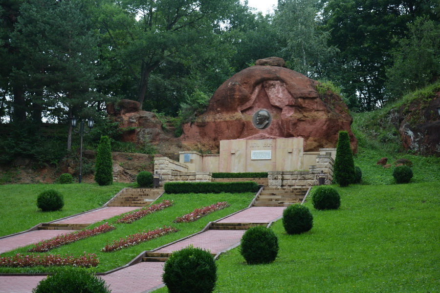 h-4068.jpg
