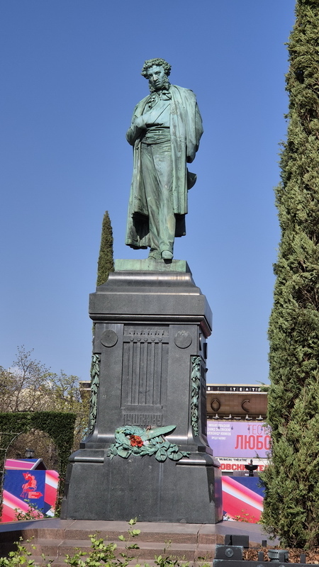 h-8101.jpg