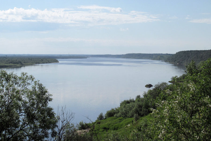 Площадь бассейна северной двины. Новодвинск Северная Двина река. Северная Двина Котлас. Северная Двина река набережная. Двина река Новодвинск.